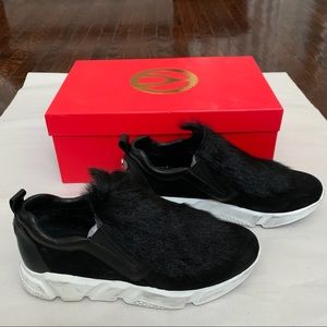 Wishbone Fur Sneakers size 6